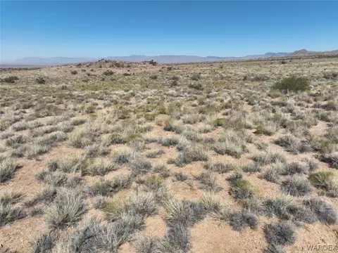 7752 E Valley Rd, Kingman, AZ 86409