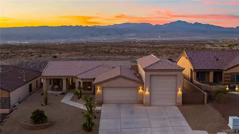 2553 Joshua Tree Ln, Bullhead City, AZ 86442