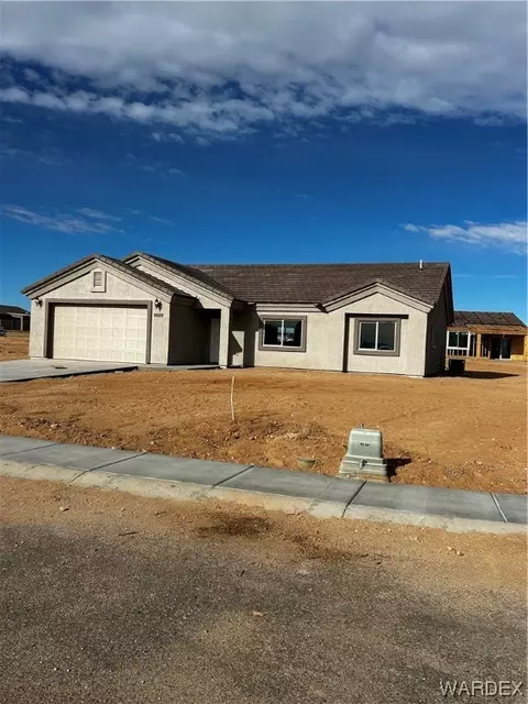 6699 Vizcanio Pl, Golden Valley, AZ 86413