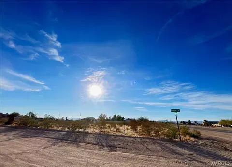 0 Mconnico Rd, Golden Valley, AZ 86413