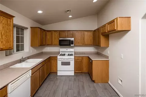 3343 E Ames Ave, Kingman, AZ 86409 photo 11