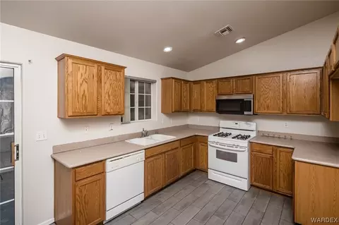 3343 E Ames Ave, Kingman, AZ 86409 photo 10