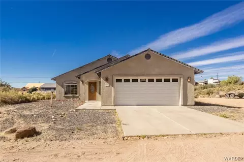 4169 N Bluff Rd, Golden Valley, AZ 86413