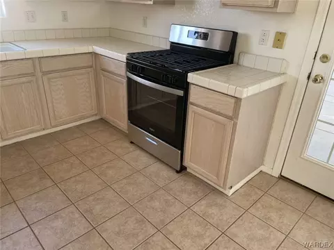 2375 E Willowleaf Dr, Mohave Valley, AZ 86440 photo 12