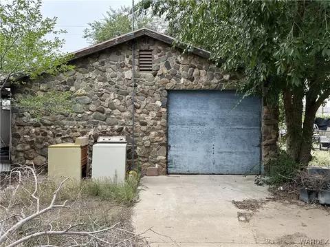 3831 E Ryan Ave, Kingman, AZ 86409 photo 2