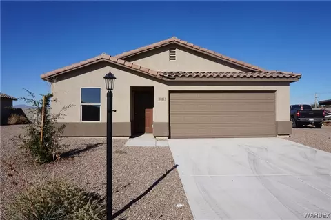 3725 E Koval Dr, Kingman, AZ 86401