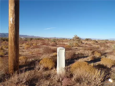 2 N Lots N Lomalai St, Kingman, AZ 86401