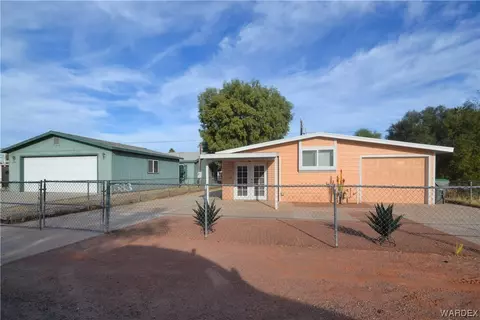 583 E A St, Mohave Valley, AZ 86440 photo 2