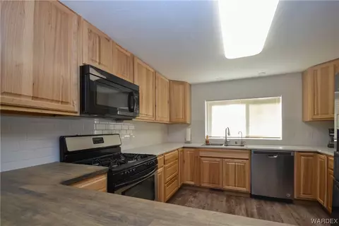 583 E A St, Mohave Valley, AZ 86440 photo 5