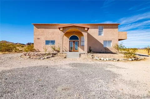 1661 S Glenbar Rd, Golden Valley, AZ 86413