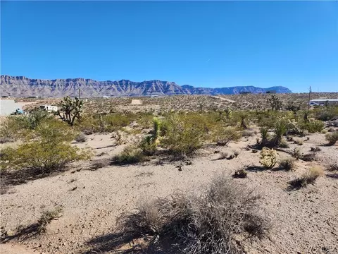 760 E Pueblo Dr, Meadview, AZ 86444