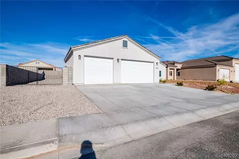 1915 E Via San Marino, Fort Mohave, AZ 86426