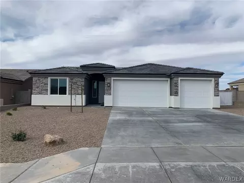 3265 Whitehead Ave, Kingman, AZ 86401