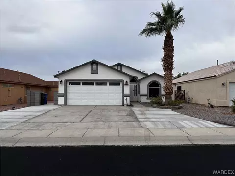 3429 Tres Alamos Dr, Bullhead City, AZ 86442