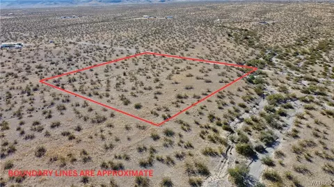 3096 S Amethyst Rd, Golden Valley, AZ 86413