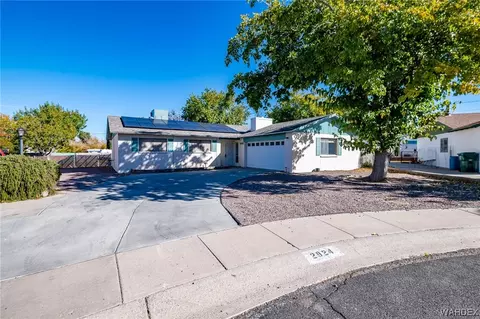 2924 Charles St, Kingman, AZ 86401