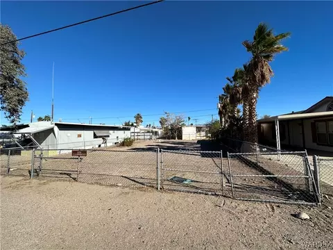2116 Clearwater Dr, Bullhead City, AZ 86442
