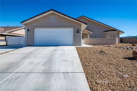 3878 Easy St, Kingman, AZ 86409