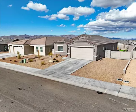 3349 Tiffany Ave, Kingman, AZ 86401