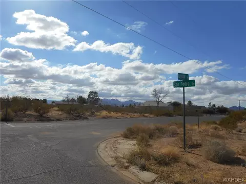 039 Crystal Dr, Golden Valley, AZ 86413