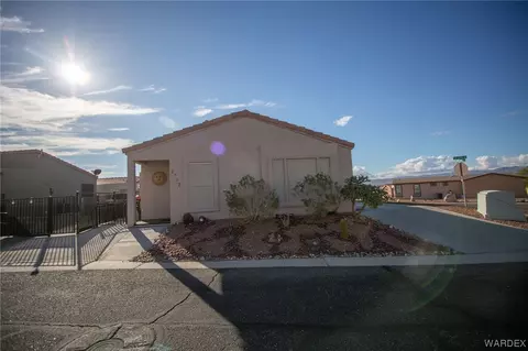 2312 Santa Rosa Ln, Bullhead City, AZ 86442