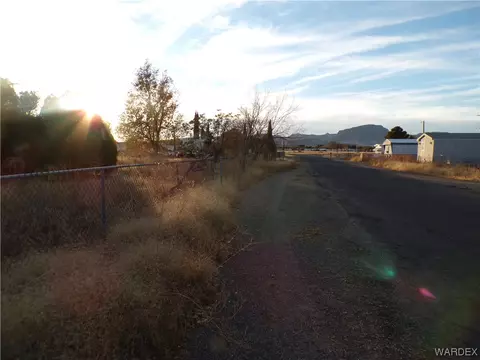 3530 E Ryan Ave, Kingman, AZ 86409 photo 4