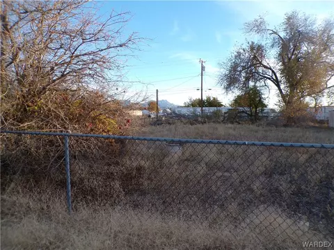 3530 E Ryan Ave, Kingman, AZ 86409