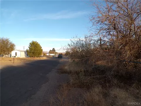 3530 E Ryan Ave, Kingman, AZ 86409 photo 2