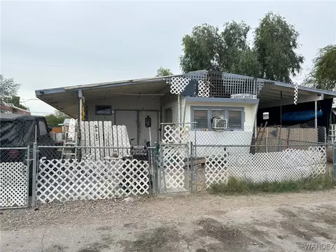 2085 Sweetwater Dr, Bullhead City, AZ 86442