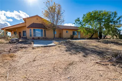 Exterior - 10001 E Hwy 66, Hackberry, AZ 86411 photo 5 of 37