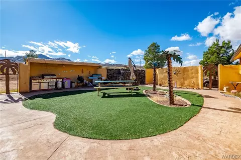 Exterior - 10001 E Hwy 66, Hackberry, AZ 86411 photo 19 of 37