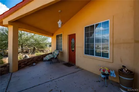 Exterior - 10001 E Hwy 66, Hackberry, AZ 86411 photo 12 of 37
