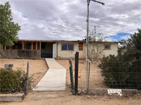 3590 N Hope Rd, Golden Valley, AZ 86413