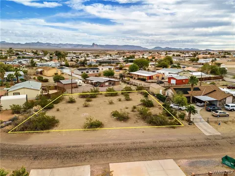 2649 E Iroquois Rd, Fort Mohave, AZ 86426
