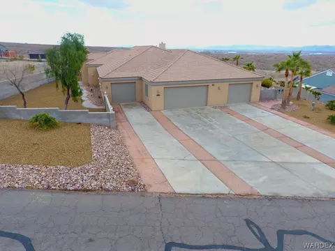 1860 Marble Canyon Dr, Bullhead City, AZ 86442