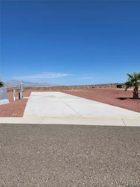 2369 Felipe Dr, Bullhead City, AZ 86442