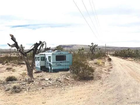 000 N Mt Loco Dr, Dolan Springs, AZ 86441