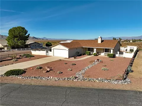 9793 N Medicine Point Dr, Kingman, AZ 86401