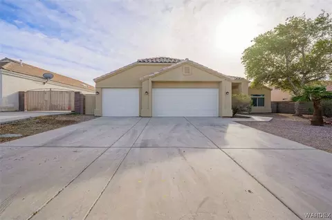2058 E Desert Greens Dr, Fort Mohave, AZ 86426