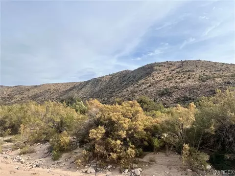 000 Hawk Rd, Kingman, AZ 86409 photo 2