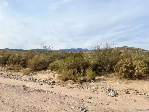 000 Hawk Rd, Kingman, AZ 86409 photo 8