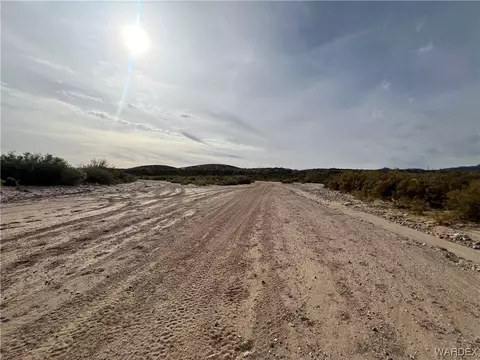 000 Hawk Rd, Kingman, AZ 86409 photo 7