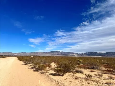 000 Glen Canyon Rd, Golden Valley, AZ 86413