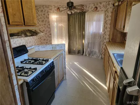 1549 E Devlin Ave, Kingman, AZ 86409 photo 4