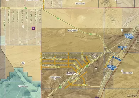 16 Moenkopi Dr, Golden Valley, AZ 86413