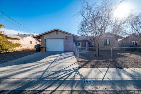 2540 Louise Ave, Kingman, AZ 86401