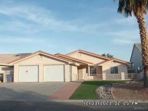 5620 S Desert Lakes Dr, Fort Mohave, AZ 86426