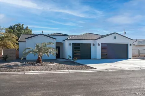 3778 Millar Dr, Bullhead City, AZ 86442