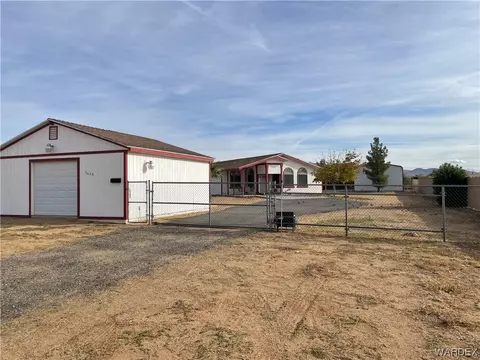 3620 N Colorado Rd, Golden Valley, AZ 86413