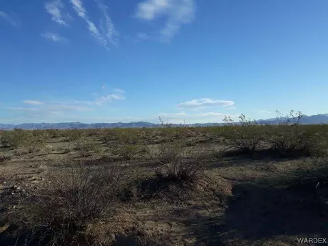 Lot 703 Tombstone Trail, Golden Valley, AZ 86413